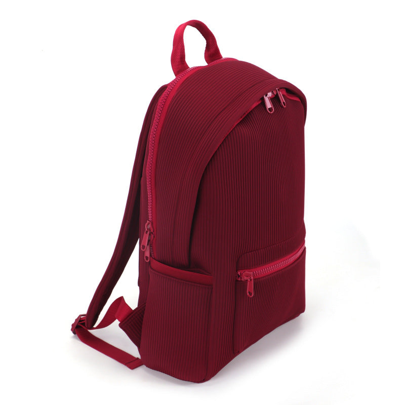 013 Lightweight and large capacity waterproof sports backpack for college students