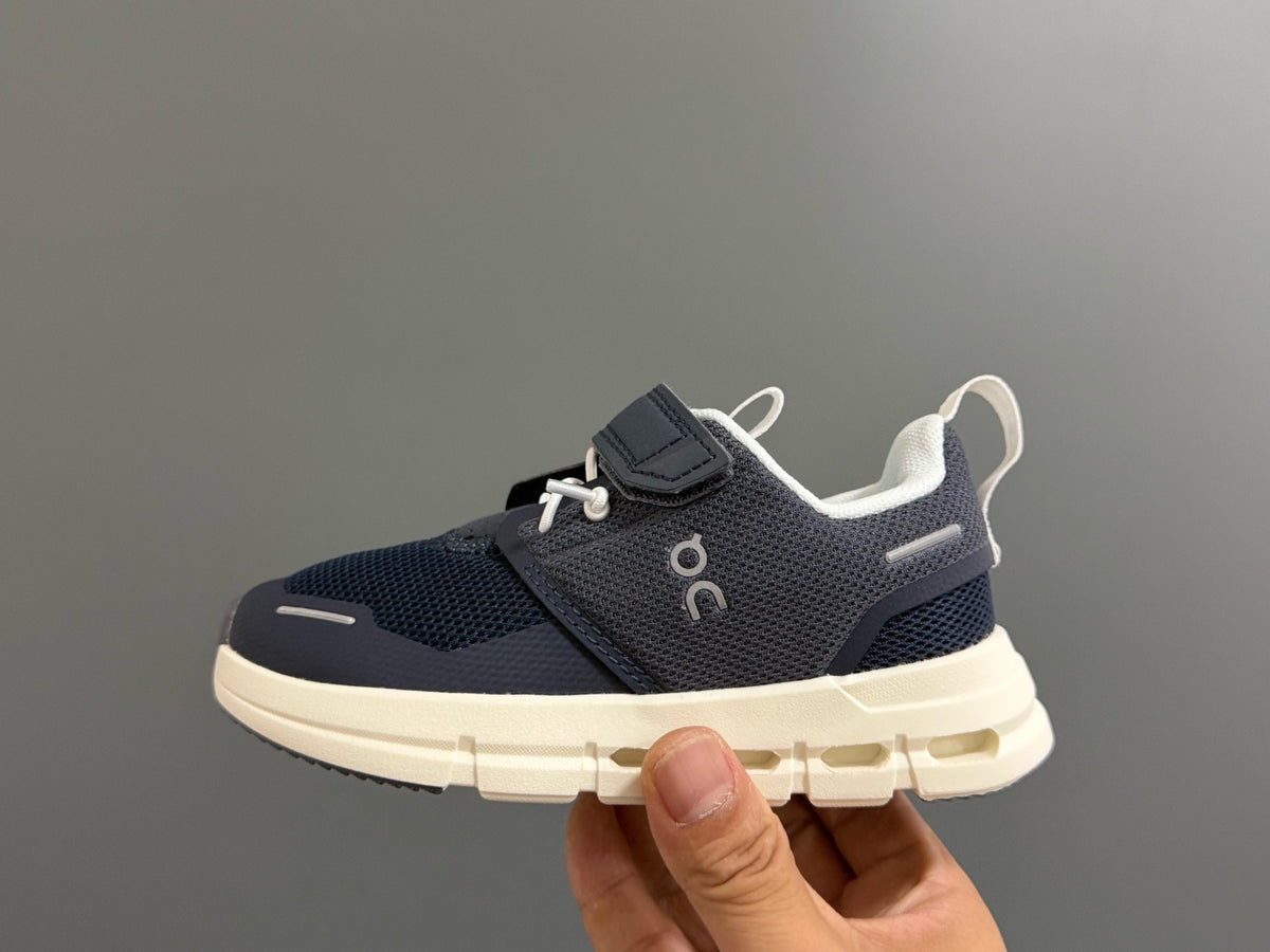 L4035 Luna Shoes