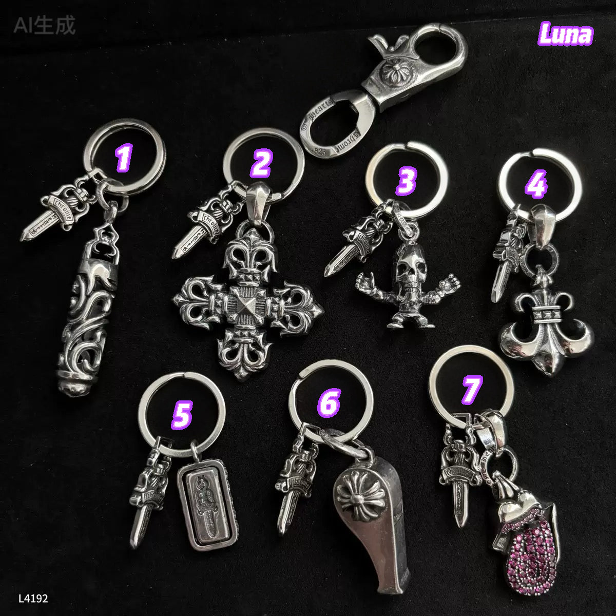 L4192 Luna Keychain