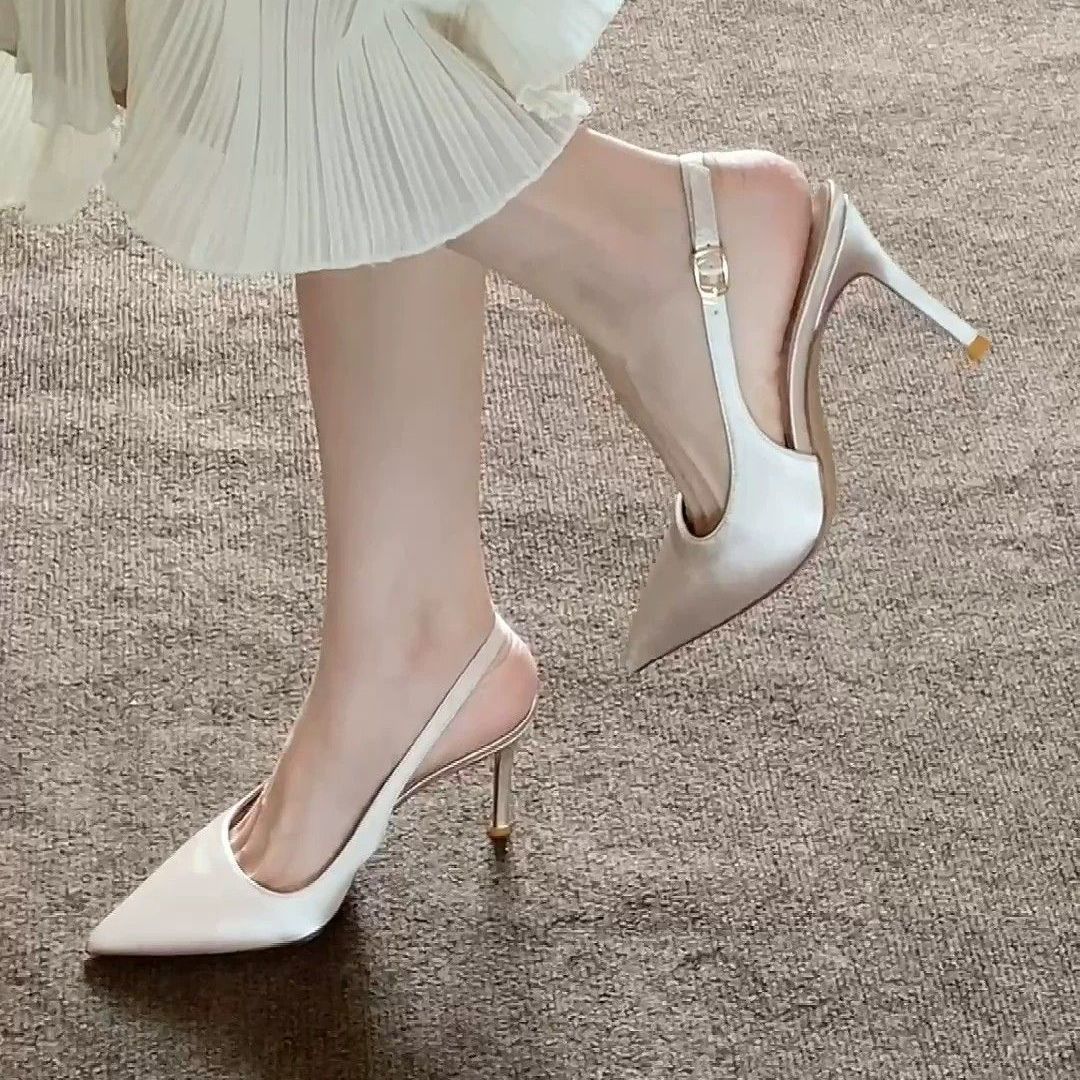 L3972 Luna shoes