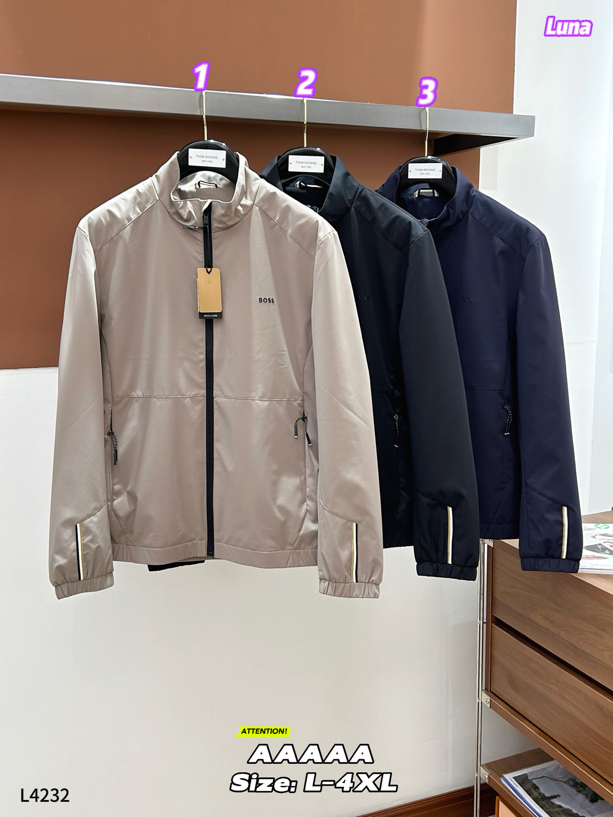L4232     Luna     Clothing