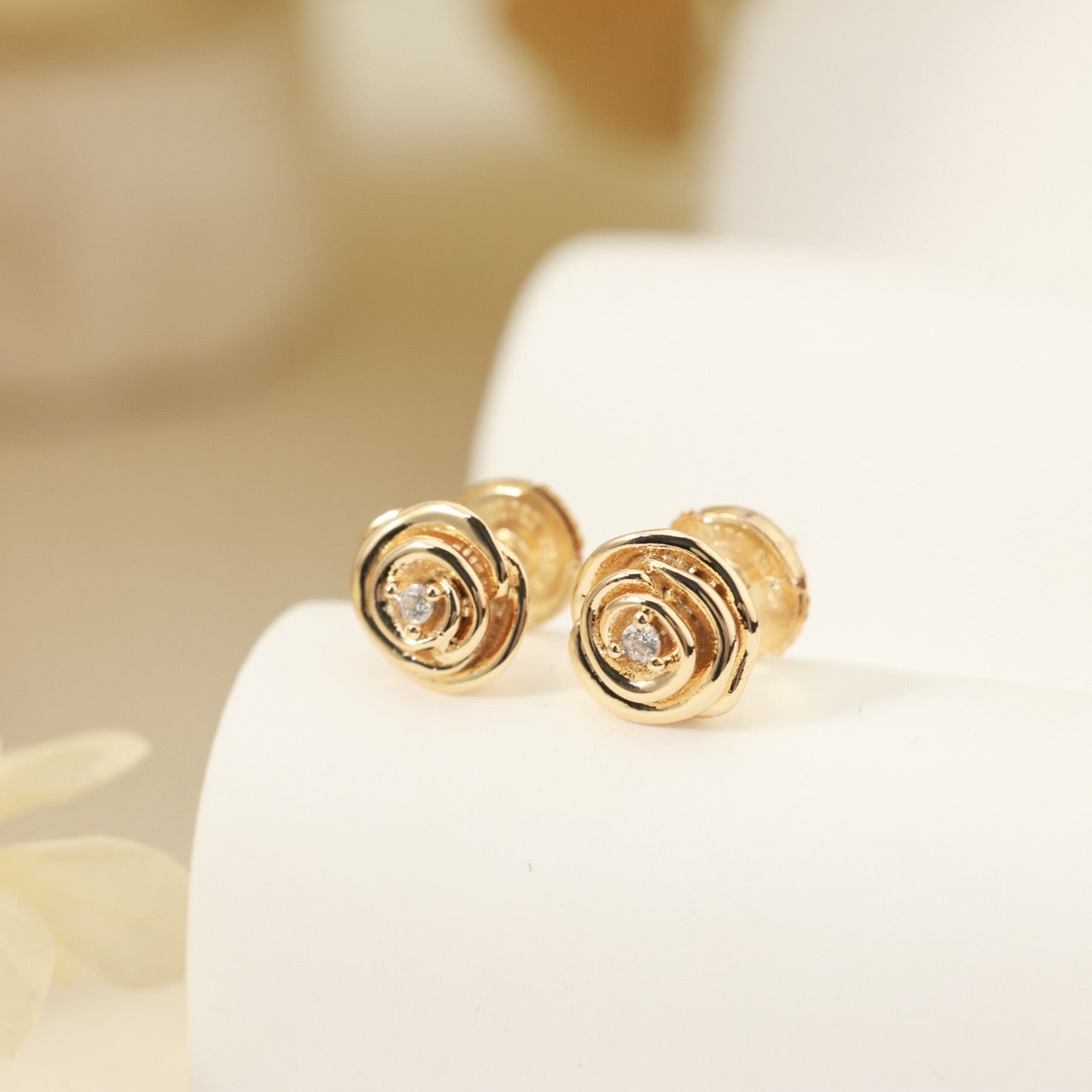 L2677 Luna Earrings