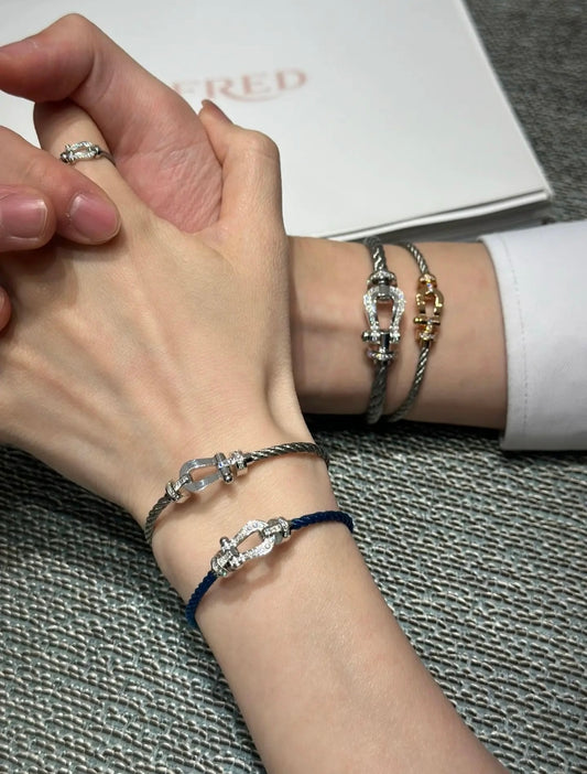L730 Luna Jewelry