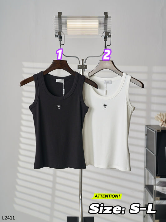 L2411   Luna    Clothing