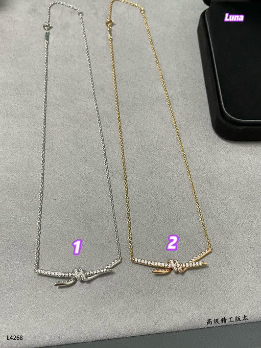L4268     Luna     Necklace