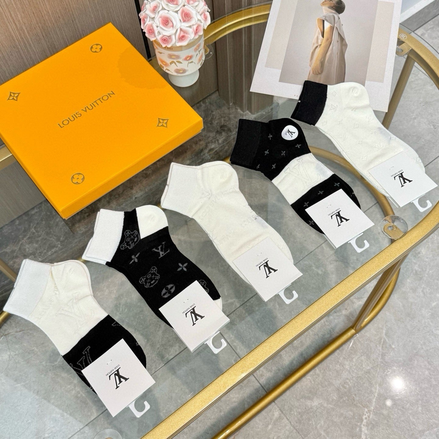 L2876 Luna socks